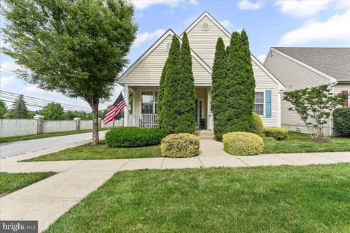 408 Megan Ct, KENNETT SQUARE, PA, 19348-4117 | Card Image