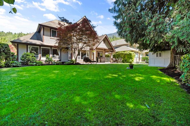7949 Brookwood Place, House other with 4 bedrooms, 3 bathrooms and 4 parking in Chilliwack BC | Image 4