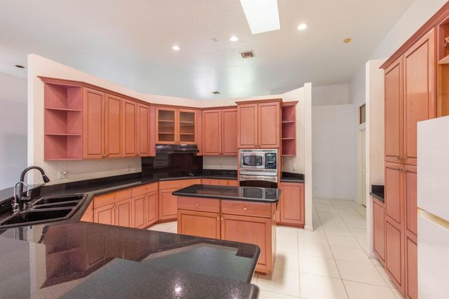 15360 Estancia Lane, House other with 3 bedrooms, 2 bathrooms and null parking in Wellington FL | Image 26