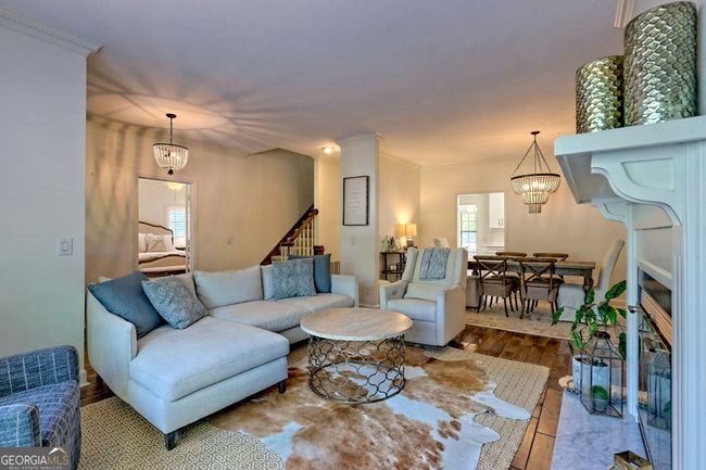 199 Stornoway Dr, Townhouse with 3 bedrooms, 2 bathrooms and 3 parking in Clayton GA | Image 7