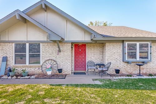 212 Casas Del Sur St, Granbury, TX, 76049-1454 | Card Image