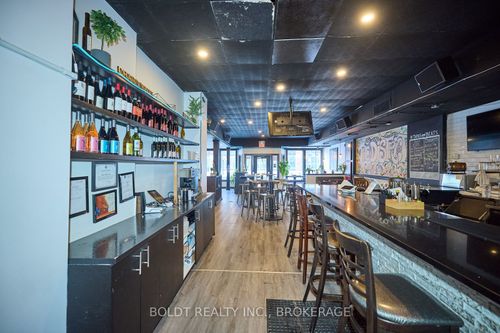 {{alt}} | Card Image