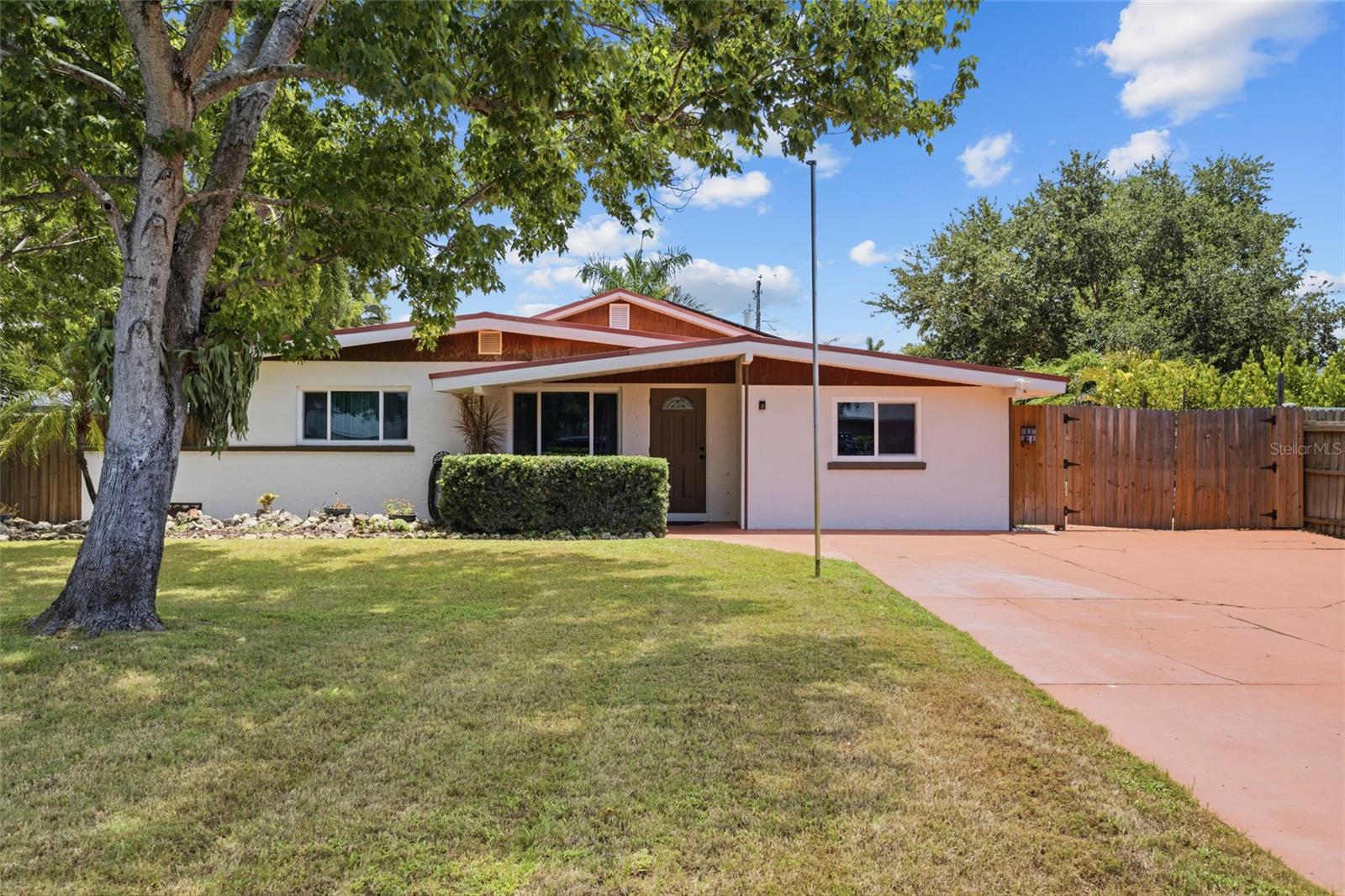 Residential in BRADENTON 4