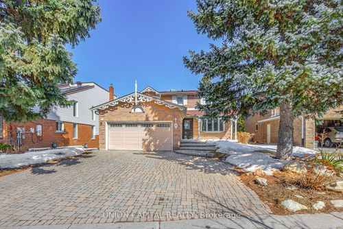 21 Kings College Rd, Thornhill, ON, L3T5R7 | Card Image