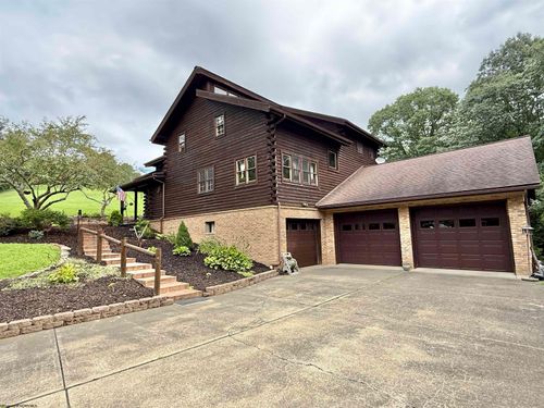 86 Golden Ridge Rd, Lumberport, WV, 26386-8123 | Card Image