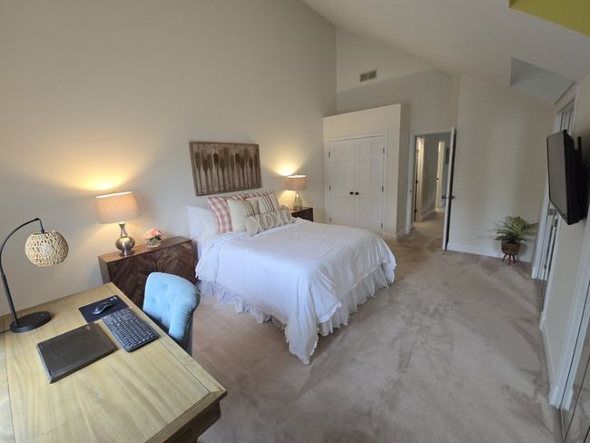 1530 Laurel Oaks Dr, Home with 2 bedrooms, 3 bathrooms and 2 parking in Streamwood IL | Image 32