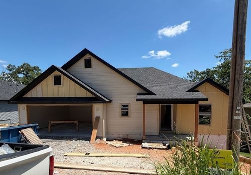 16 Reading Ln, Bella Vista, AR, 72714-4026 | Card Image