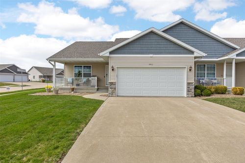 7413 Summerset Ave Ne, Cedar Rapids, IA, 52402-2346 | Card Image