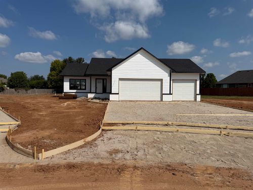 411 Stoney Creek St, Clearwater, KS, 67026-8715 | Card Image