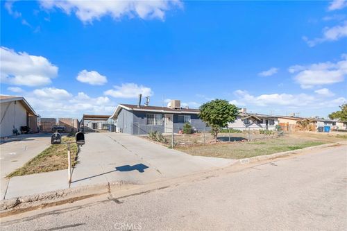 35208 Walnut St, Barstow, CA, 92311-3349 | Card Image