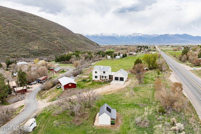 4611 S Cove Ln, Home with 3 bedrooms, 3 bathrooms and null parking in Daniel UT | Image 89