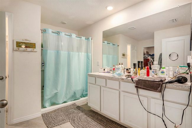 7639 Broad Pointe Dr, House other with 4 bedrooms, 2 bathrooms and null parking in ZEPHYRHILLS FL | Image 16