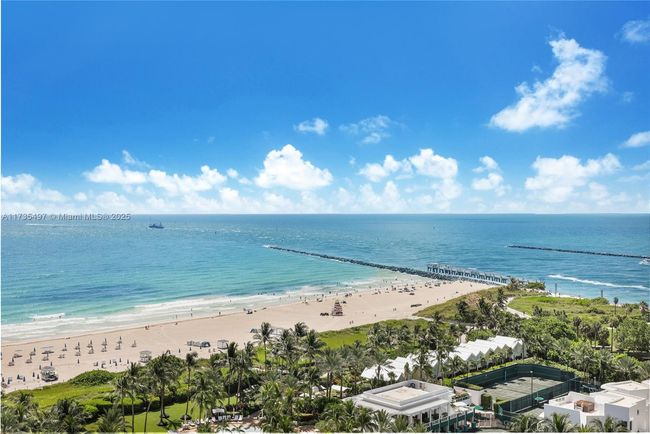 APT-1704 - 50 S Pointe Dr, Condo with 2 bedrooms, 3 bathrooms and null parking in Miami Beach FL | Image 5