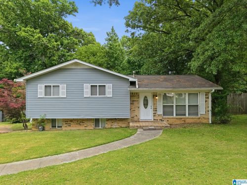 2913 Debra Dr, Fultondale, AL, 35068-1116 | Card Image