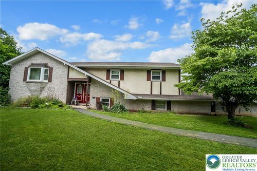 2057 Grove St, ALLENTOWN, PA, 18104-2522 | Card Image