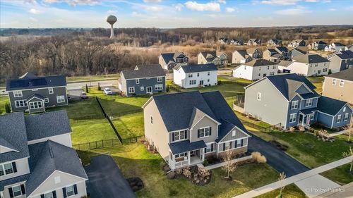 3691 Skyglade Dr, Elgin, IL, 60124-5722 | Card Image