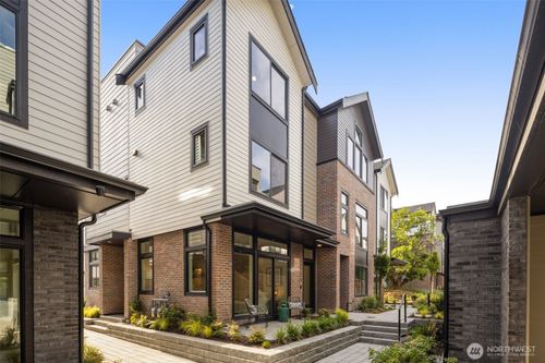 8323 B 12th Ave Nw, Seattle, WA, 98117 | Card Image