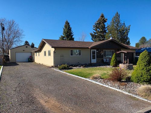 4302 Onyx Ave, Klamath Falls, OR, 97603-7471 | Card Image