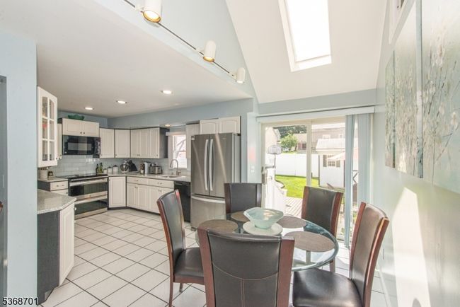 20 Bryant Ave, House other with 3 bedrooms, 3 bathrooms and null parking in Bloomfield NJ | Image 12