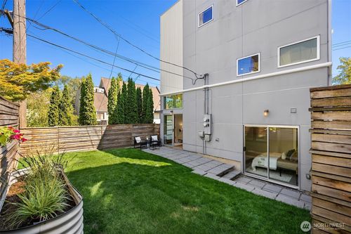 3512 S Edmunds St, Seattle, WA, 98118-1727 | Card Image
