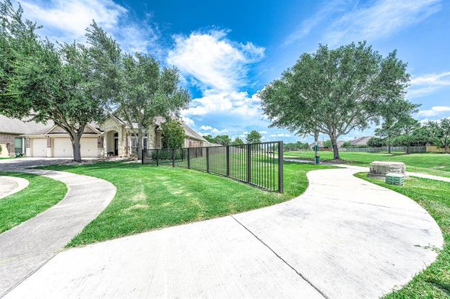 2313 Lilac Breeze Ln, House other with 4 bedrooms, 2 bathrooms and 3 parking in Pearland TX | Image 35