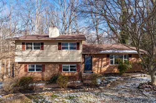 108 Saratoga Cir, Elizabethton, TN, 37643-7256 | Card Image