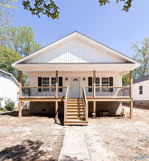 918 Wilson Ave, Gadsden, AL, 35903-1743 | Card Image