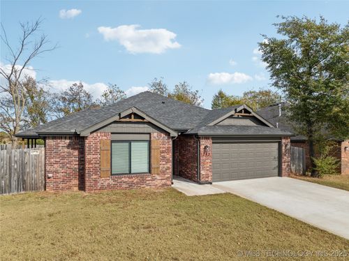 745 E 139th Pl, Glenpool, OK, 74033-2918 | Card Image