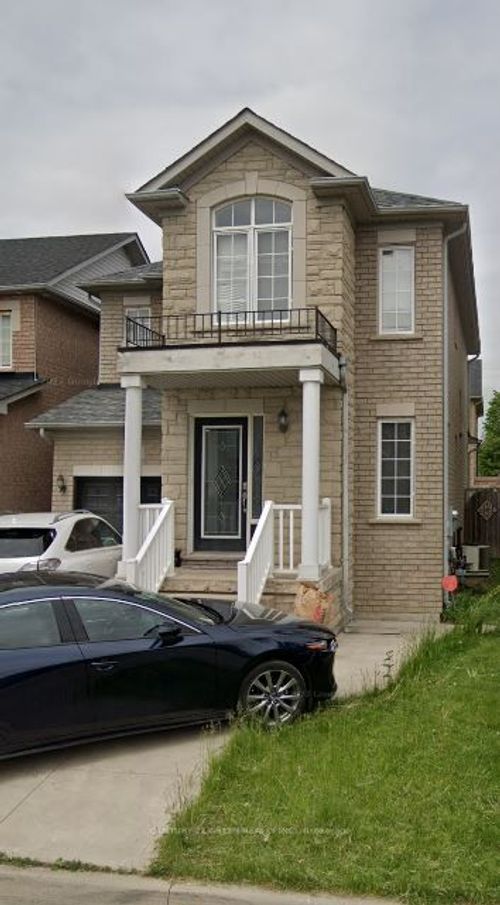 11 Penbridge Cir, Brampton, ON, L7A2P8 | Card Image