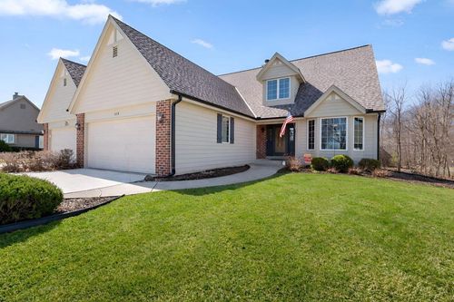 b-565 S Mcpride Lane, Brookfield, WI, 53045 | Card Image