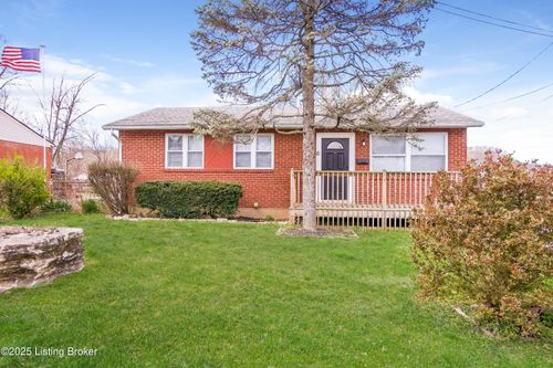 9412 Titan Dr, Louisville, KY, 40229-1055 | Card Image
