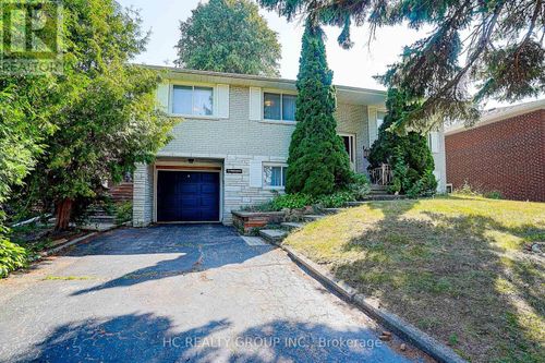 72 Woodthorpe Road, Toronto (Victoria Village), ON, M4A1S8 | Card Image