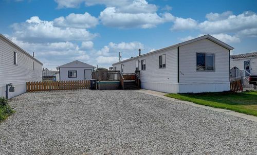 9709 108 Avenue, Clairmont, AB, T8X5E4 | Card Image