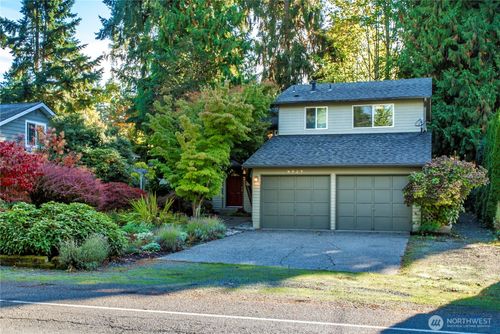 6529 Ne Arrowhead Dr, Kenmore, WA, 98028-5808 | Card Image