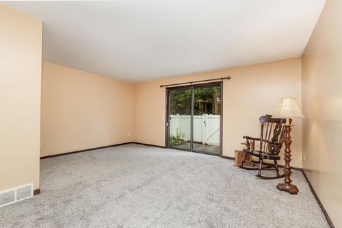 213 Cherryview Dr, Midland, MI, 48640-5559 | Card Image