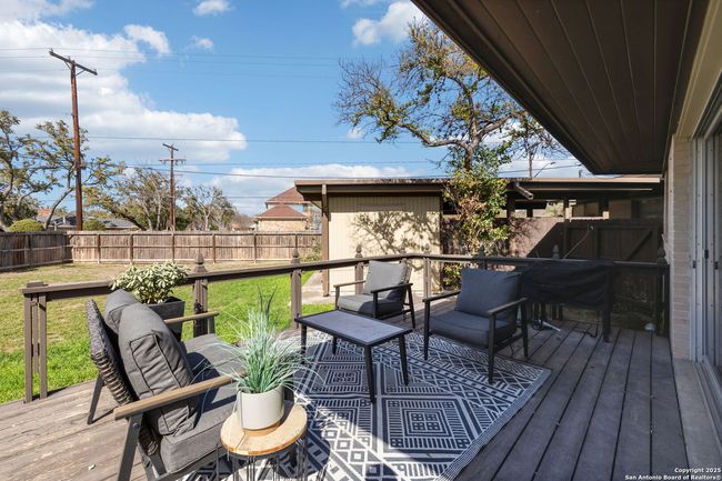225 Carolwood Dr, House other with 3 bedrooms, 2 bathrooms and null parking in Castle Hills TX | Image 43