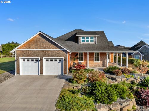 568 Browning Ln, Gearhart, OR, 97138-1109 | Card Image