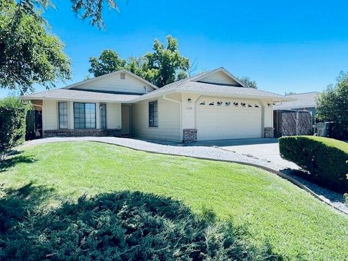 1529 Lacey Lane, Redding, CA, 96003 | Card Image
