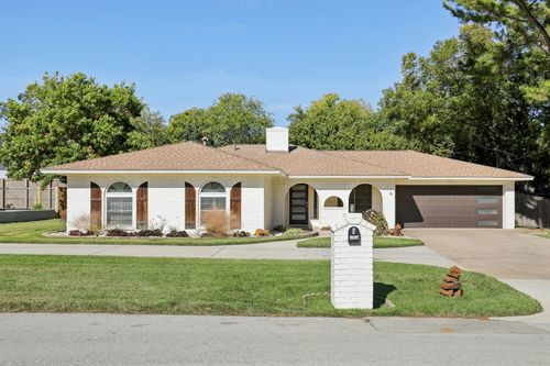 3554 Mercury Dr, Grapevine, TX, 76051-4520 | Card Image