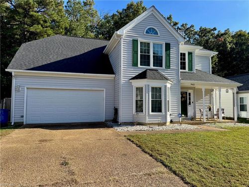 942 Lowry Pl, Newport News, VA, 23608-7700 | Card Image