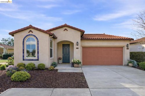 600 Falconcrest Way, Rio Vista, CA, 94571-2293 | Card Image
