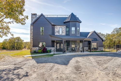 194 County Road 3551, Paradise, TX, 76073-3824 | Card Image