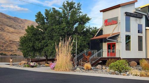 1010 Port Way, Clarkston, WA, 99403-1836 | Card Image