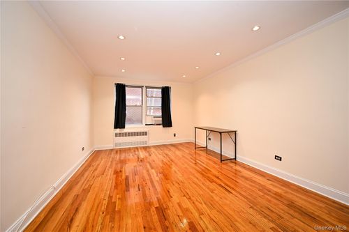 apt-2e-222 Braddock Ave, Queens Village, NY, 11428-1413 | Card Image