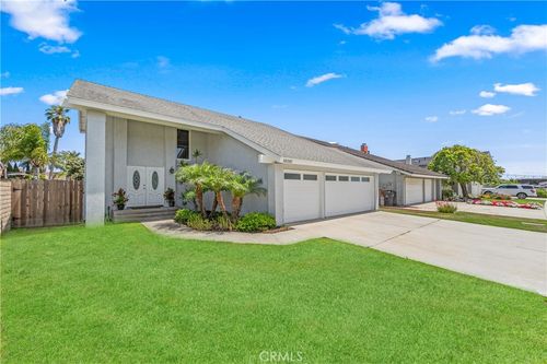 18202 Foss Ln, Huntington Beach, CA, 92648 | Card Image