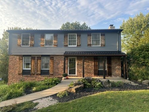 11 Holyoke Dr, Greensburg, PA, 15601-1135 | Card Image