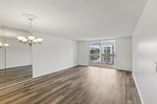 204-1024 Se 4th Ave, Dania Beach, FL, 33004-5254 | Card Image