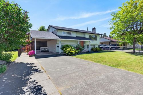 1130 26th St, Courtenay, BC, V9N7N4 | Card Image