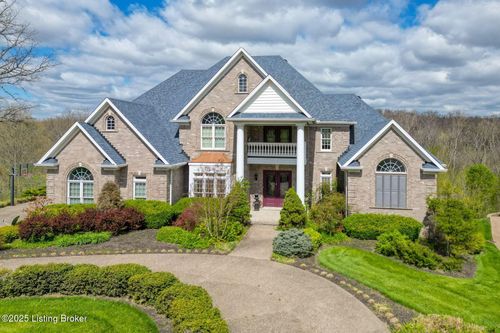 320 Longview Park Pl, Louisville, KY, 40245-6217 | Card Image