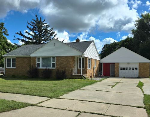 240 Grape St, Portland, MI, 48875-1133 | Card Image